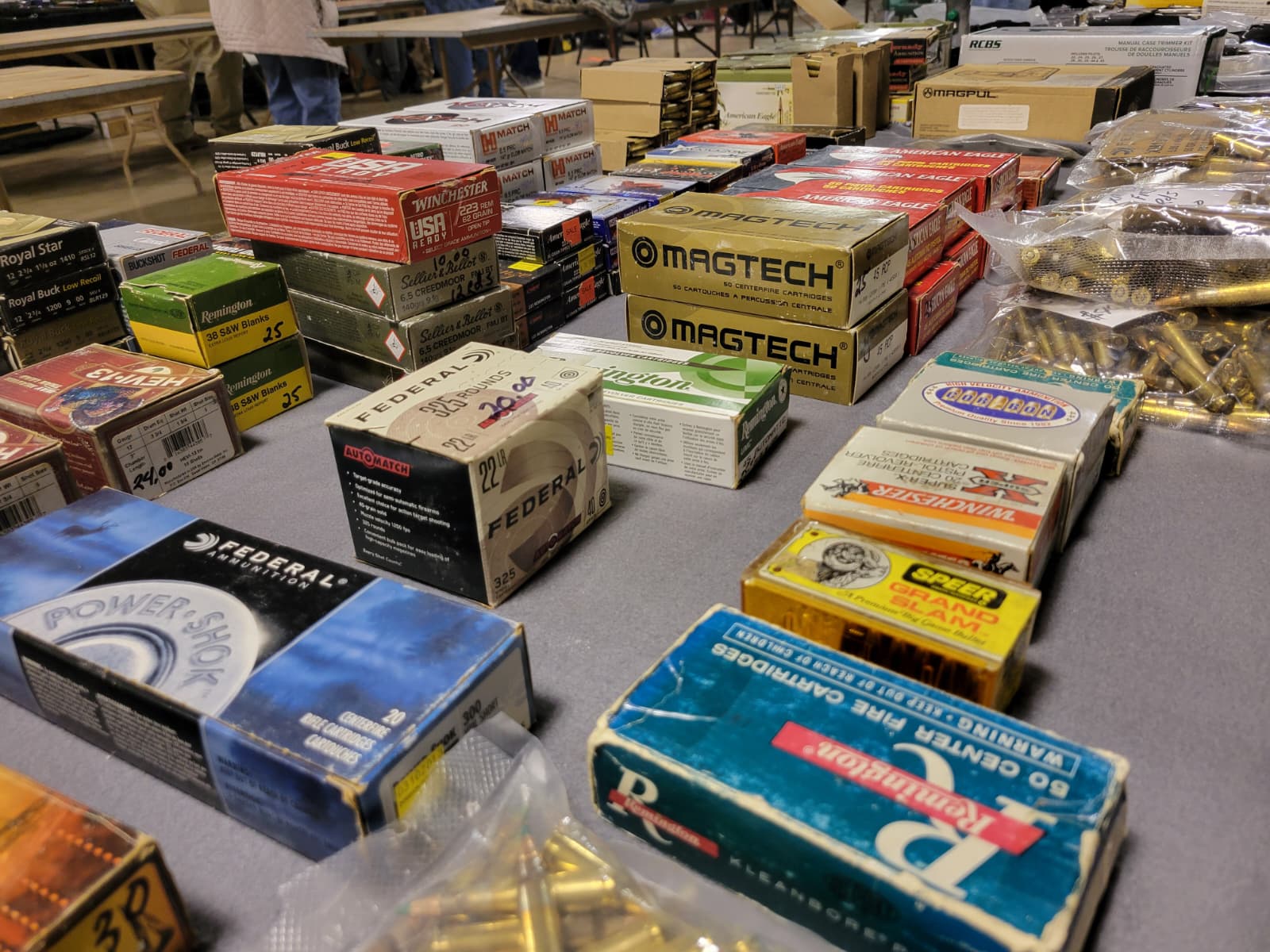 AMMO WOODSTOCK GUN SHOW