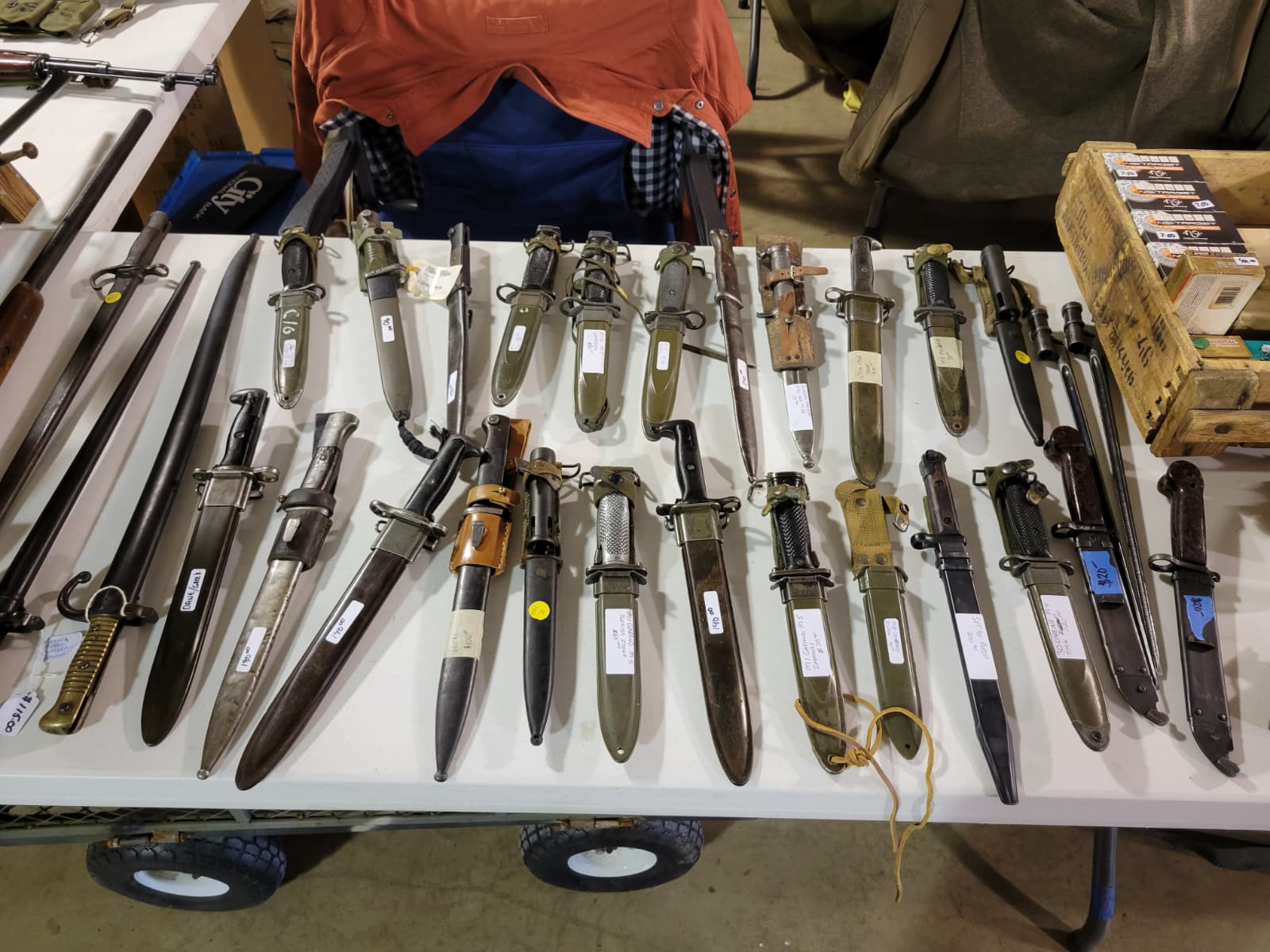 KNIVES GUN SHOW WOODSTOCK 2